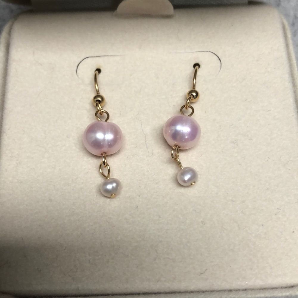 Pearl earrings
